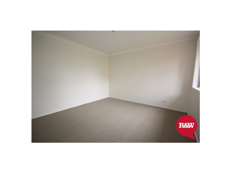 11 Magyar Place, Oakhurst NSW 2761