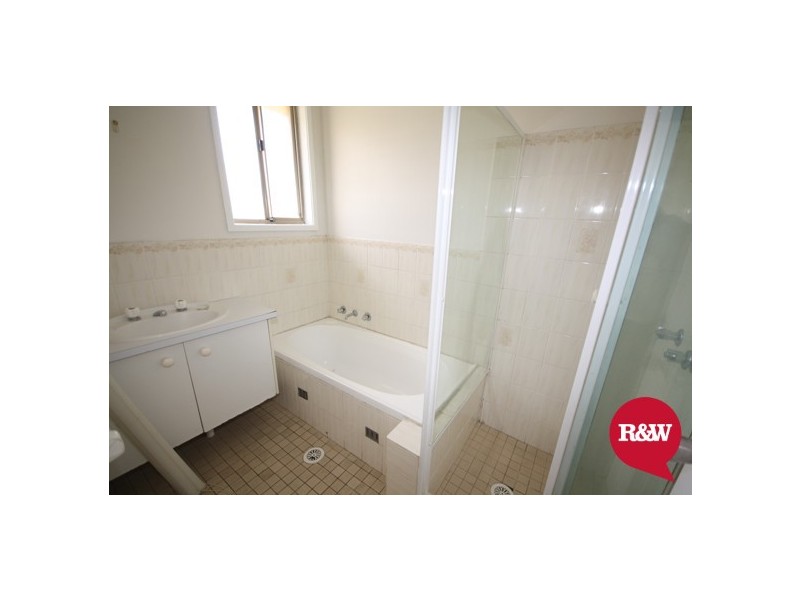 11 Magyar Place, Oakhurst NSW 2761