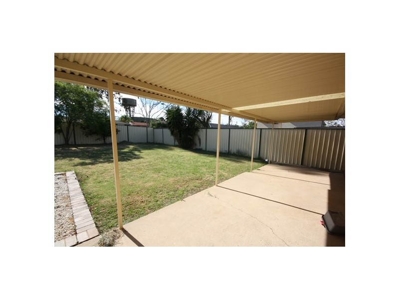 6 ODELIA CRESCENT, Plumpton NSW 2761