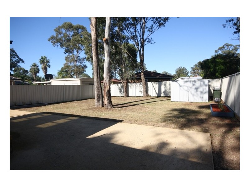 27 NATHAN CRESCENT, Dean Park NSW 2761