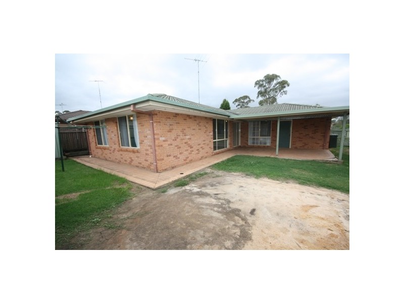 8 DUNKLEY COURT, Rooty Hill NSW 2766