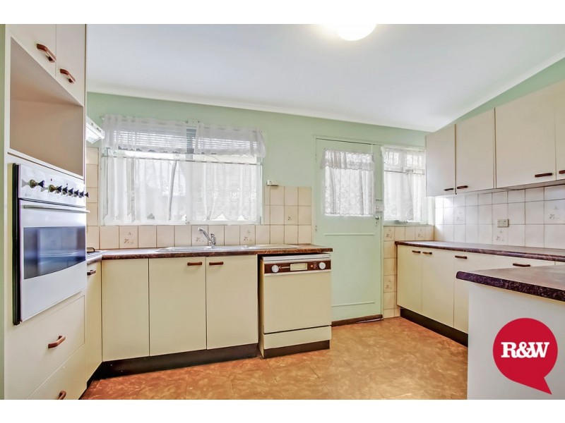 33 Neriba Crescent, Whalan NSW 2770