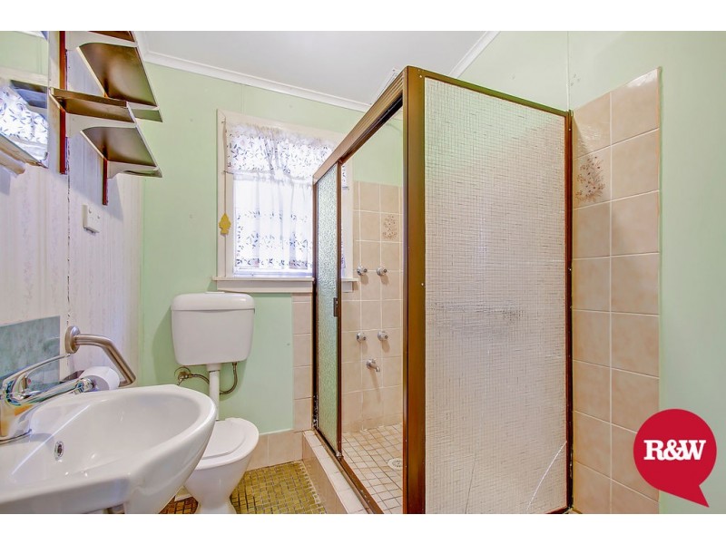 33 Neriba Crescent, Whalan NSW 2770