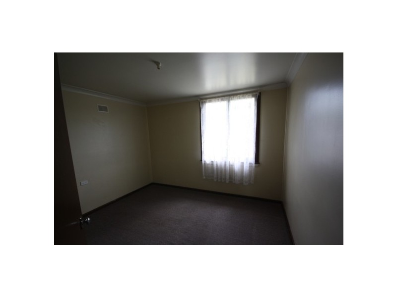 12 POPONDETTA ROAD, Whalan NSW 2770