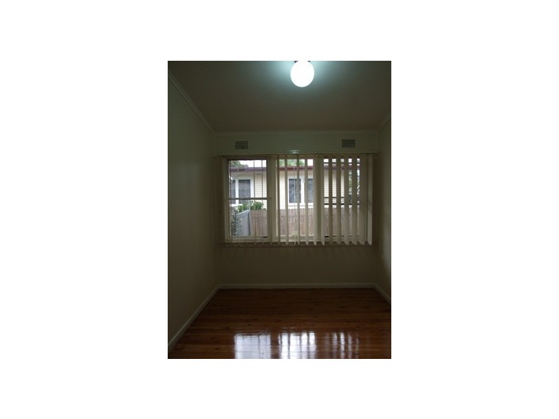 17 LUZON AVENUE, Lethbridge Park NSW 2770