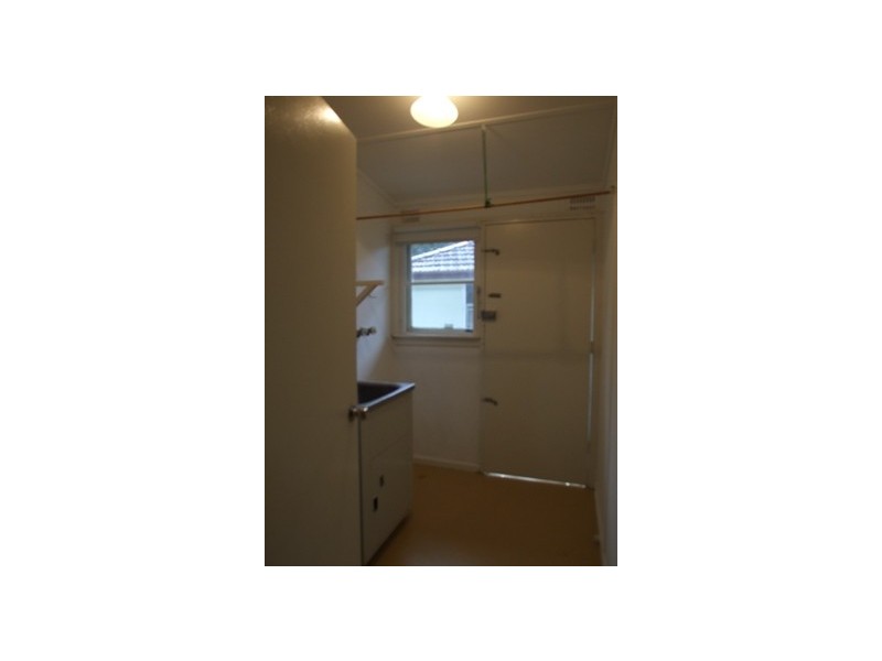 17 LUZON AVENUE, Lethbridge Park NSW 2770