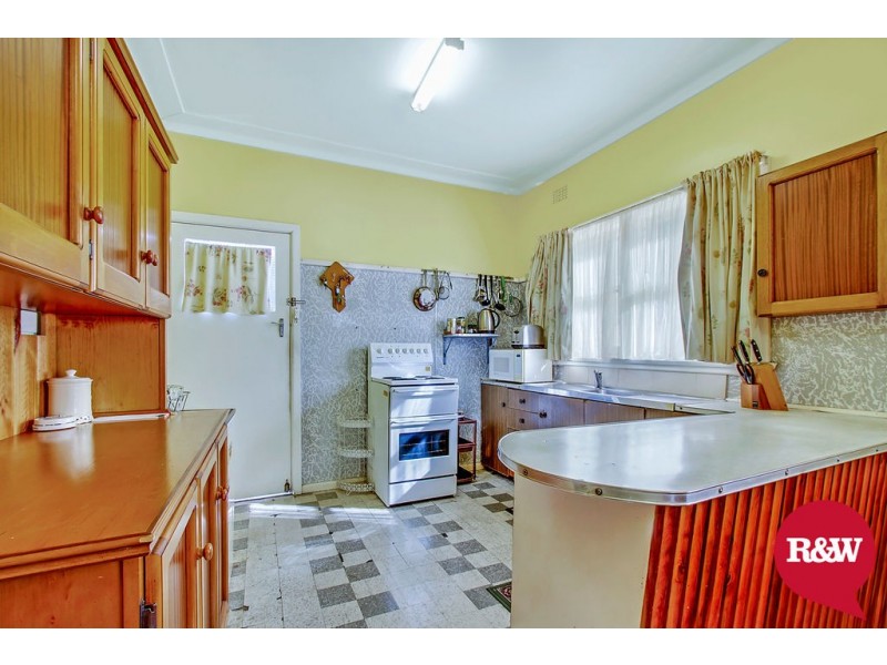 8 Perkins Street, Rooty Hill NSW 2766