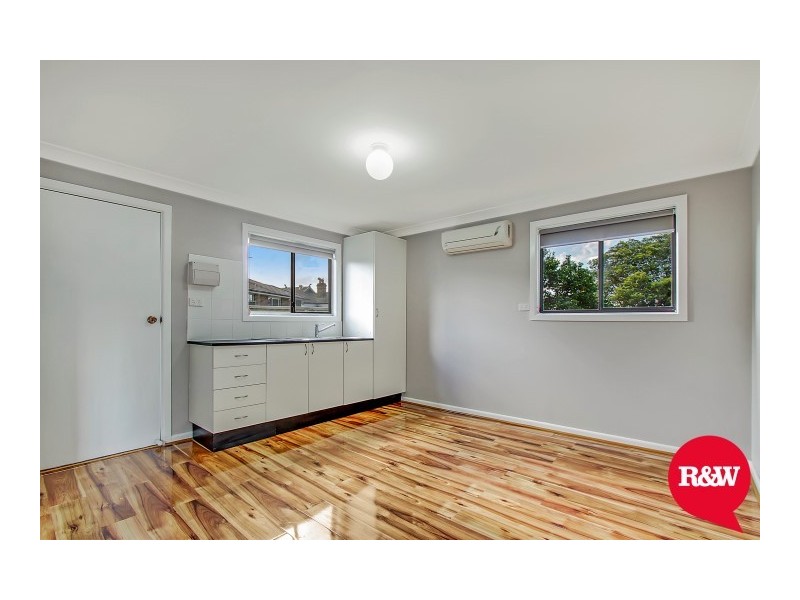 1 The Valley Road, Valley Heights NSW 2777