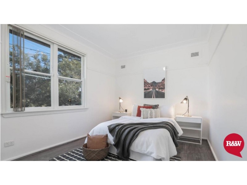 27 Moffatt Drive, Lalor Park NSW 2147