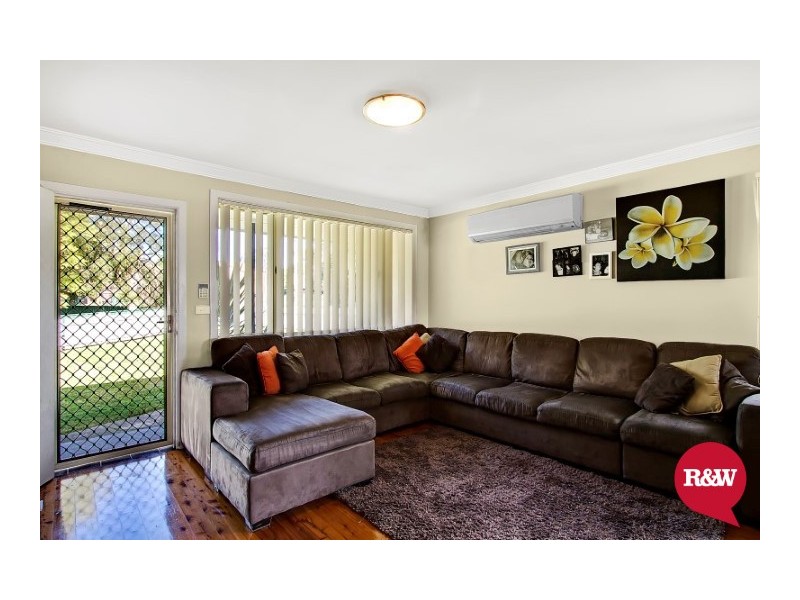 43 Roebuck Crescent, Willmot NSW 2770