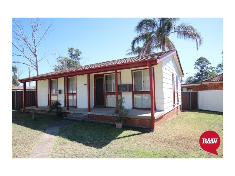 244 Woodstock Avenue, Whalan NSW 2770
