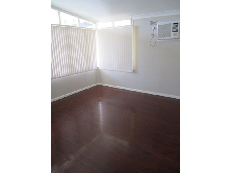 12 ROTORUA STREET, Lethbridge Park NSW 2770