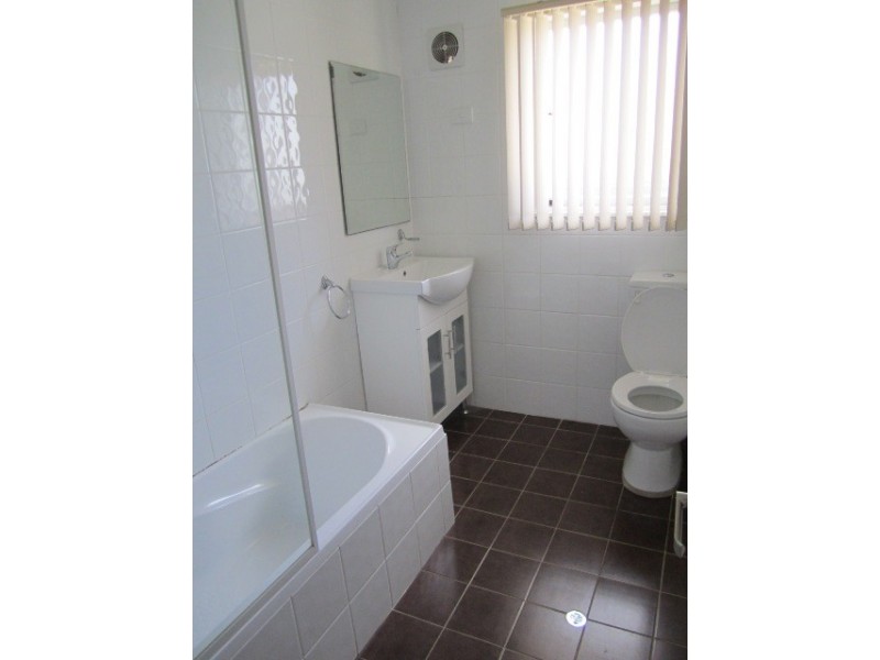 12 ROTORUA STREET, Lethbridge Park NSW 2770