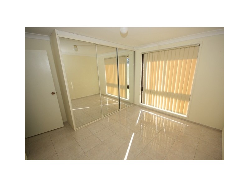 6 SALAMANDER STREET, St Clair NSW 2759