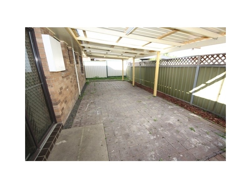 6 SALAMANDER STREET, St Clair NSW 2759