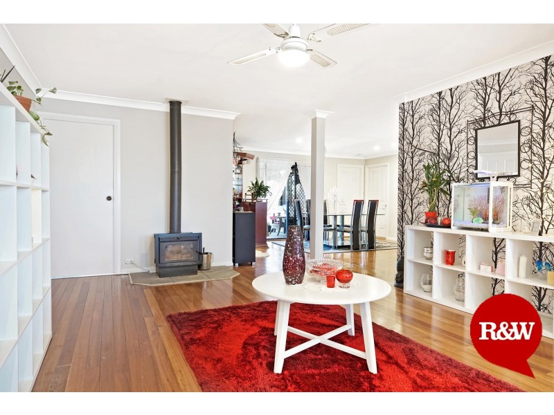 7 Kyleanne Place, Dean Park NSW 2761