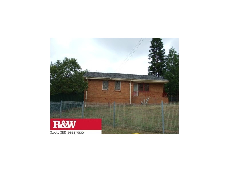 23 LANG CRESCENT, Blackett NSW 2770