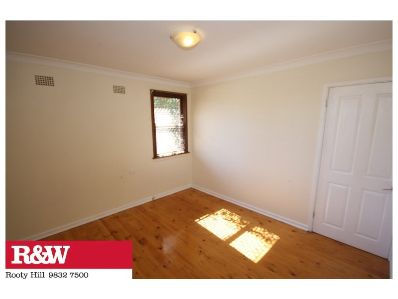 23 LANG CRESCENT, Blackett NSW 2770