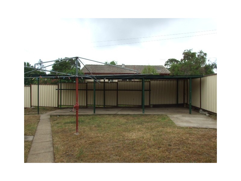 23 LANG CRESCENT, Blackett NSW 2770