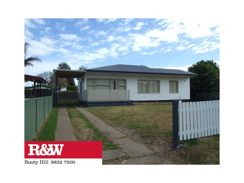 5 MACARTNEY CRESCENT, Hebersham NSW 2770