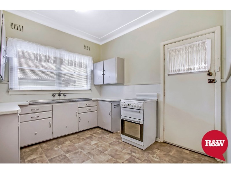 34 Doonside Road, Doonside NSW 2767