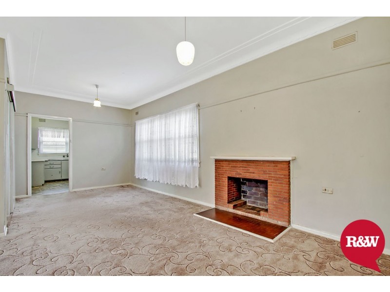 34 Doonside Road, Doonside NSW 2767