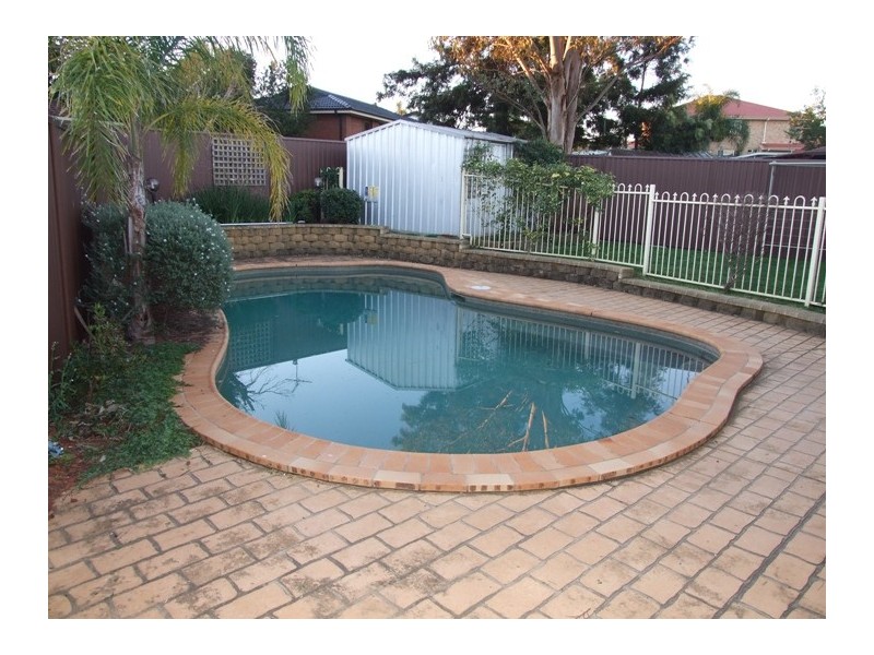 75  PINE CREEK CIRCUIT, St Clair NSW 2759