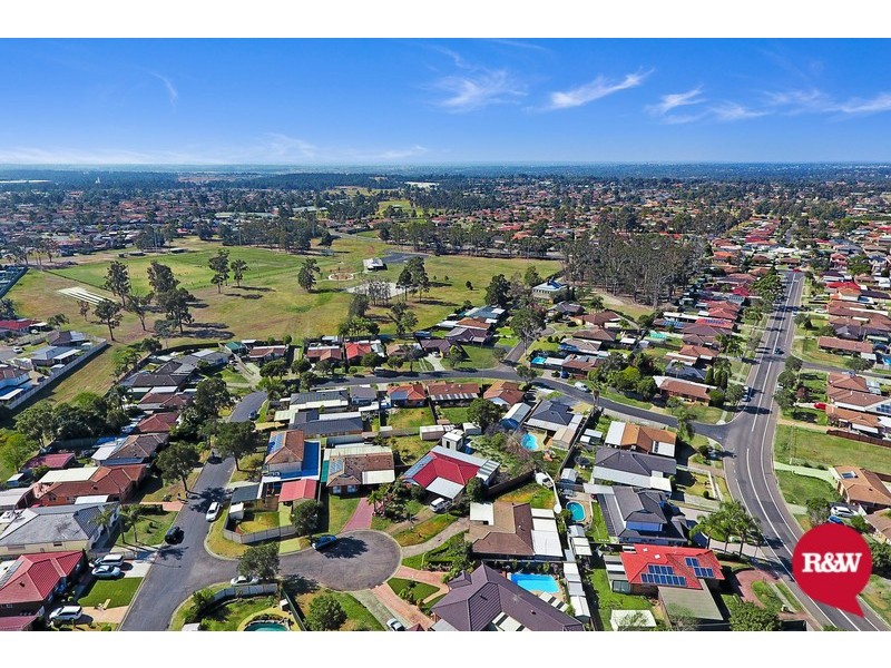 15 Speers Crescent, Oakhurst NSW 2761