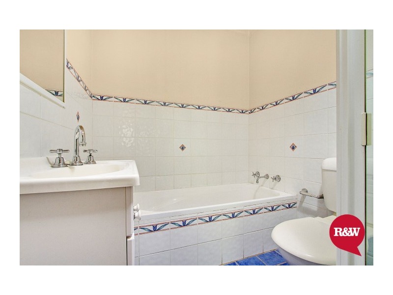 68 College Street, Cambridge Park NSW 2747