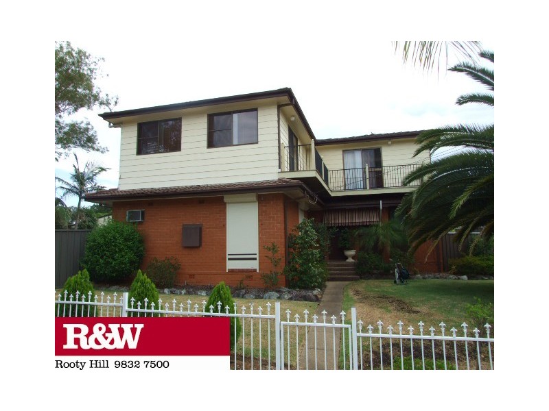 9 WALLIS PLACE, Willmot NSW 2770