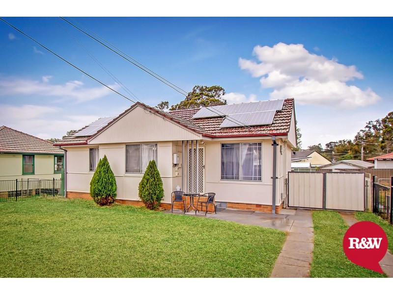 11 Rotorua Street, Lethbridge Park NSW 2770