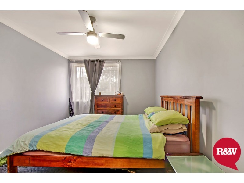 11 Rotorua Street, Lethbridge Park NSW 2770