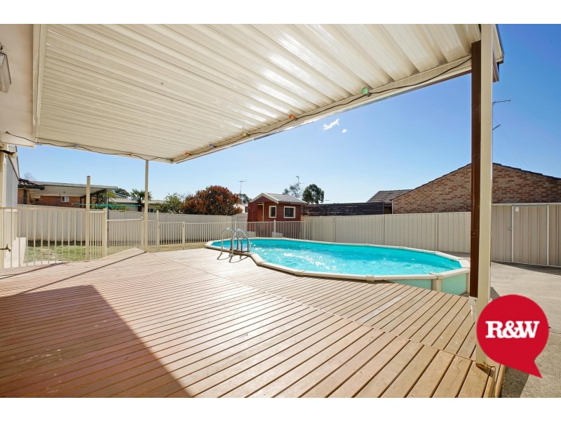 98 Cook Parade, St Clair NSW 2759