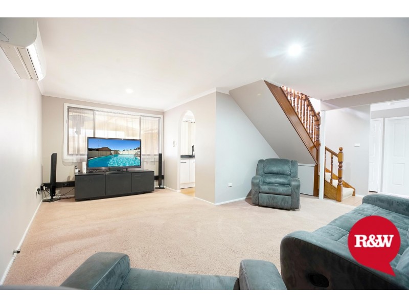 98 Cook Parade, St Clair NSW 2759