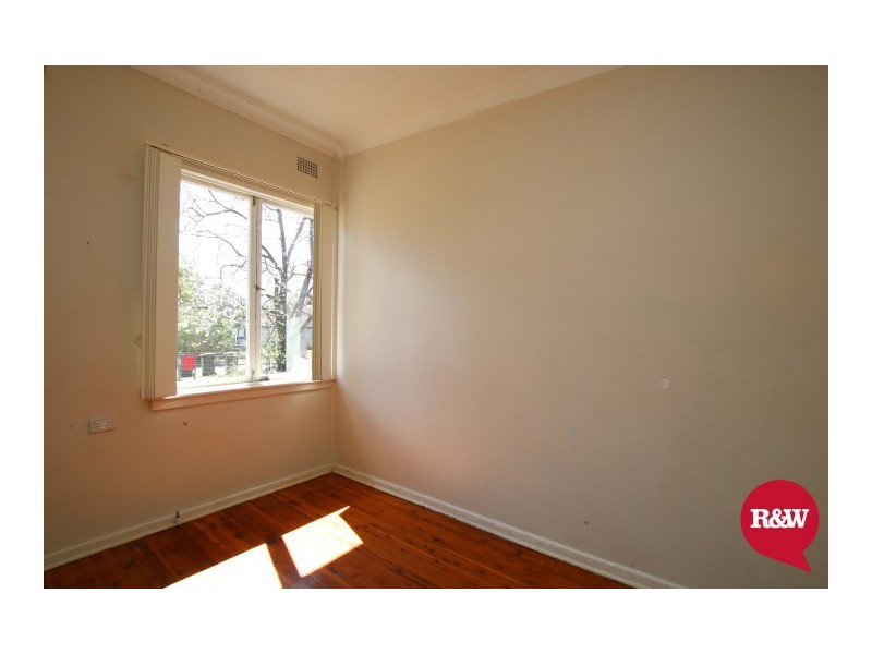 19 Wangaroa Crescent, Lethbridge Park NSW 2770