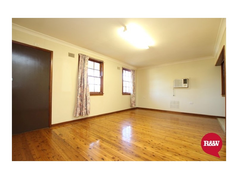 5 Leyte Avenue, Lethbridge Park NSW 2770