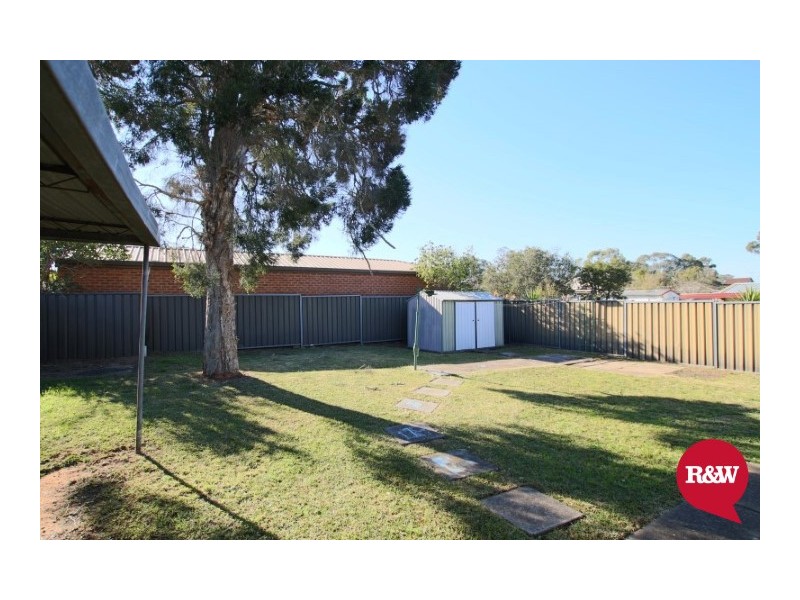 5 Leyte Avenue, Lethbridge Park NSW 2770
