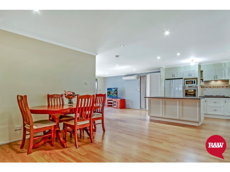 13 Beverly Place, Plumpton NSW 2761