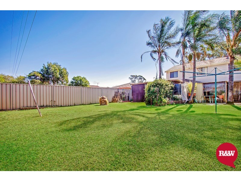 13 Beverly Place, Plumpton NSW 2761