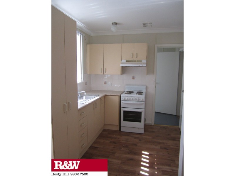 3 TONGA PLACE, Lethbridge Park NSW 2770