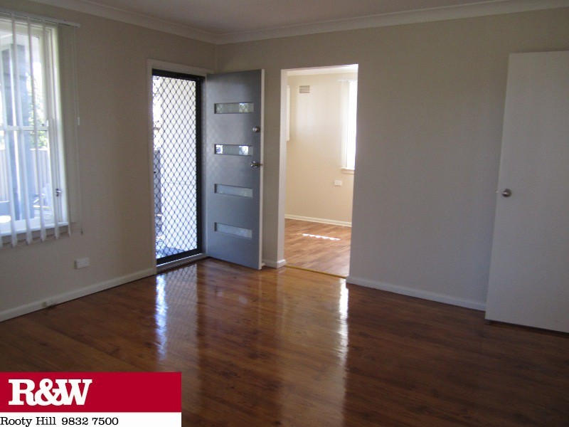 3 TONGA PLACE, Lethbridge Park NSW 2770