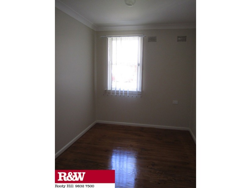 3 TONGA PLACE, Lethbridge Park NSW 2770