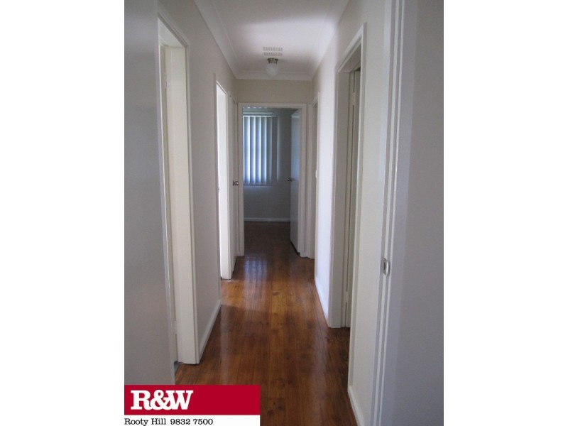 3 TONGA PLACE, Lethbridge Park NSW 2770