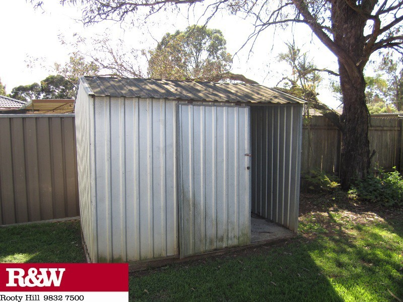 3 TONGA PLACE, Lethbridge Park NSW 2770