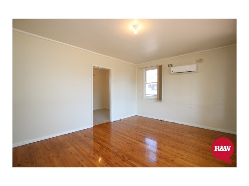 8 Cedar Crescent, North St Marys NSW 2760