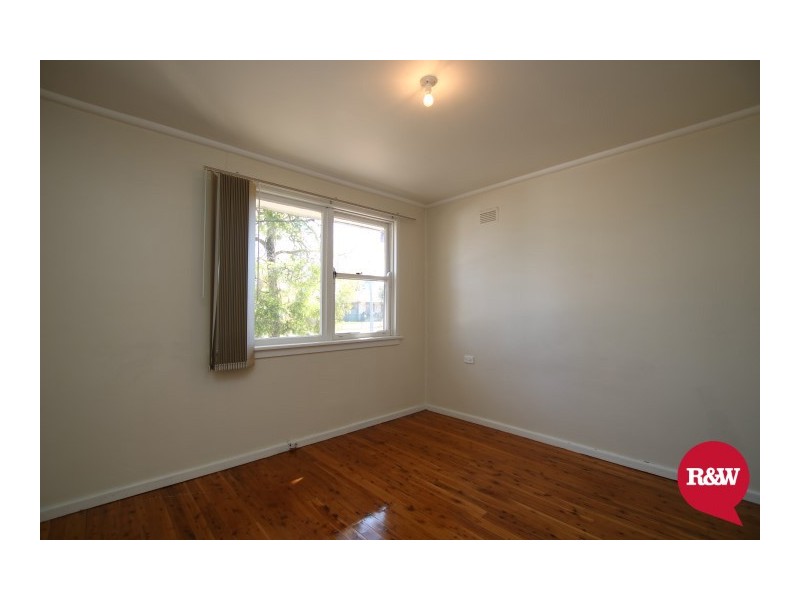 8 Cedar Crescent, North St Marys NSW 2760