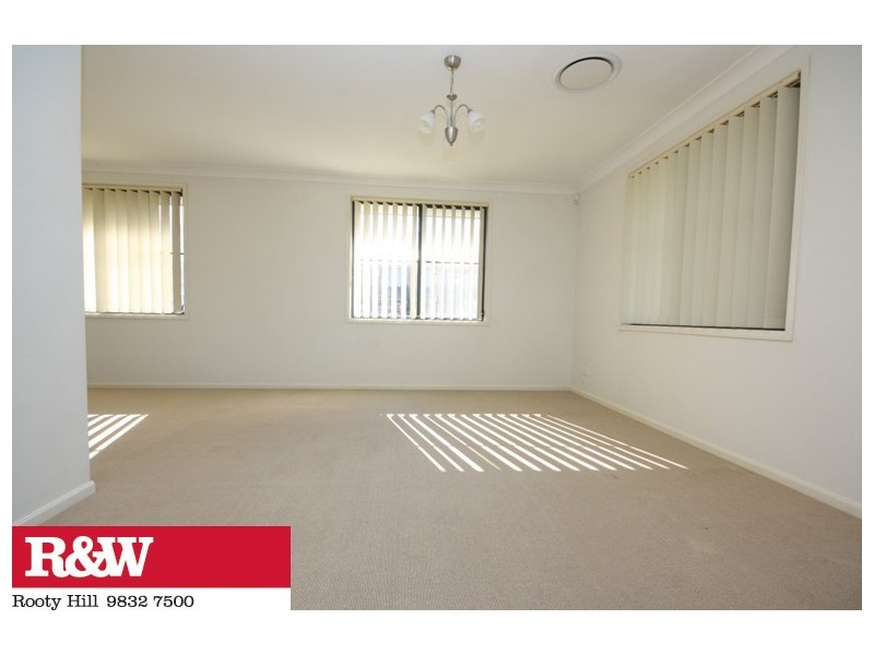 104 PARKWOOD CRESCENT, Plumpton NSW 2761