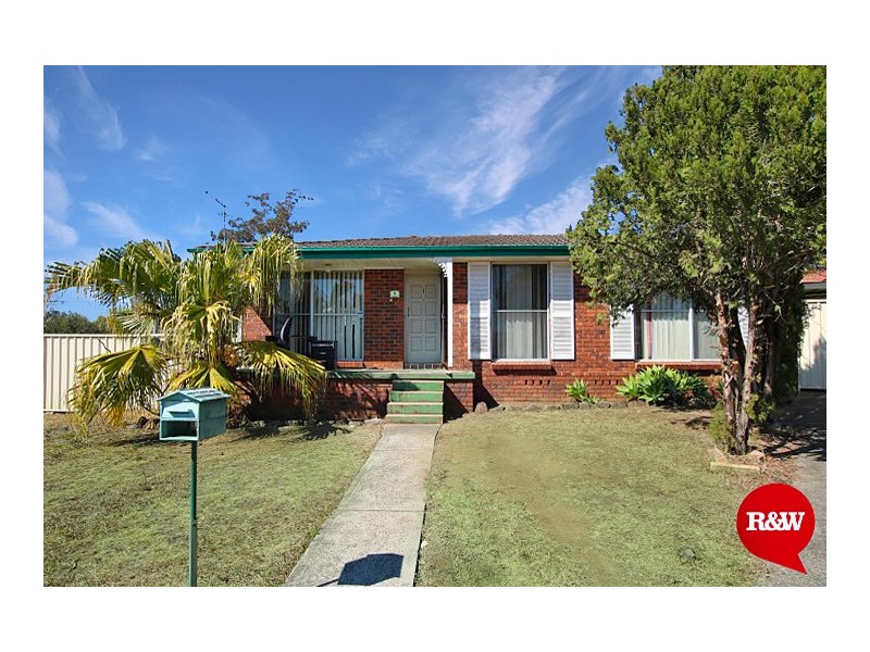 1 Miax Place, Dharruk NSW 2770