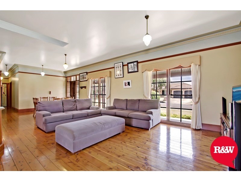 9 Everitt Crescent, Minchinbury NSW 2770