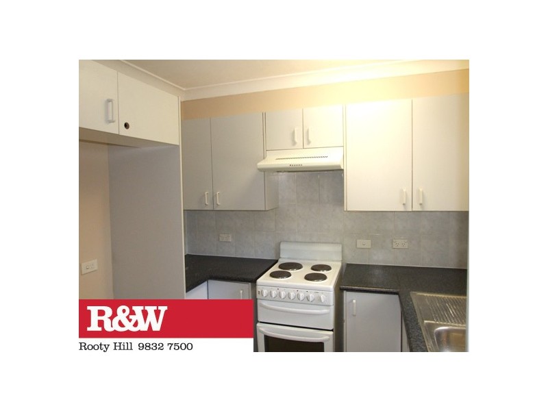 5 HOUTMAN AVENUE, Willmot NSW 2770